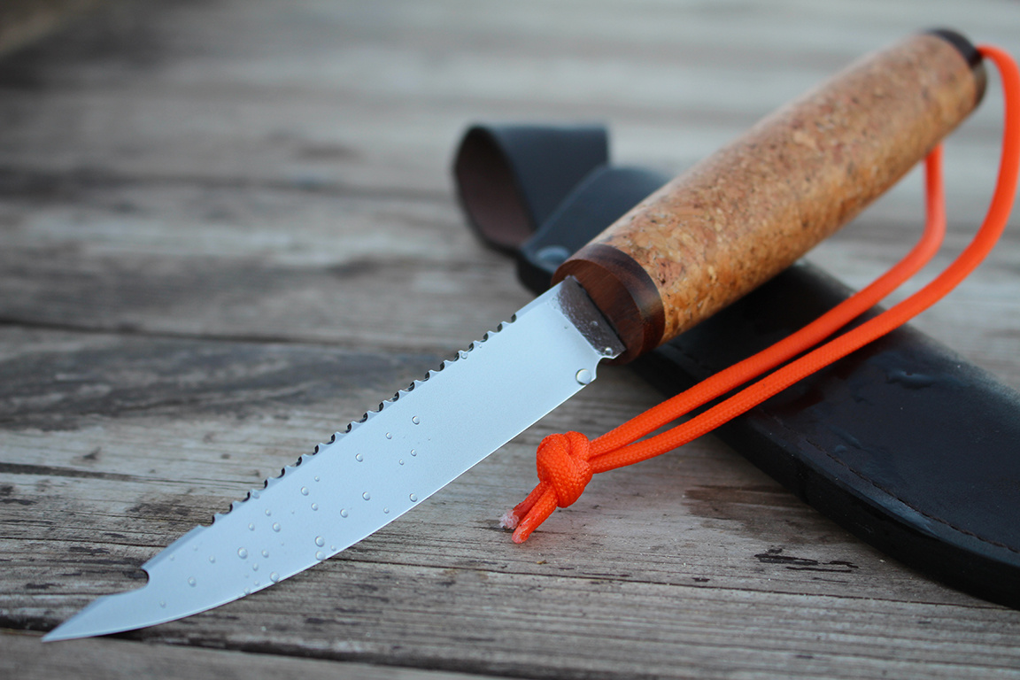 Нож "Рыбацкий" Bohler N690, рукоять пробковое дерево. 