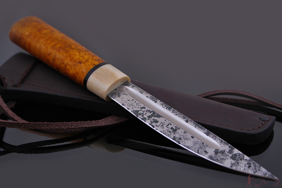 Якутский нож большой "хотохон" кованая 95х18. Рукоять карельская береза.